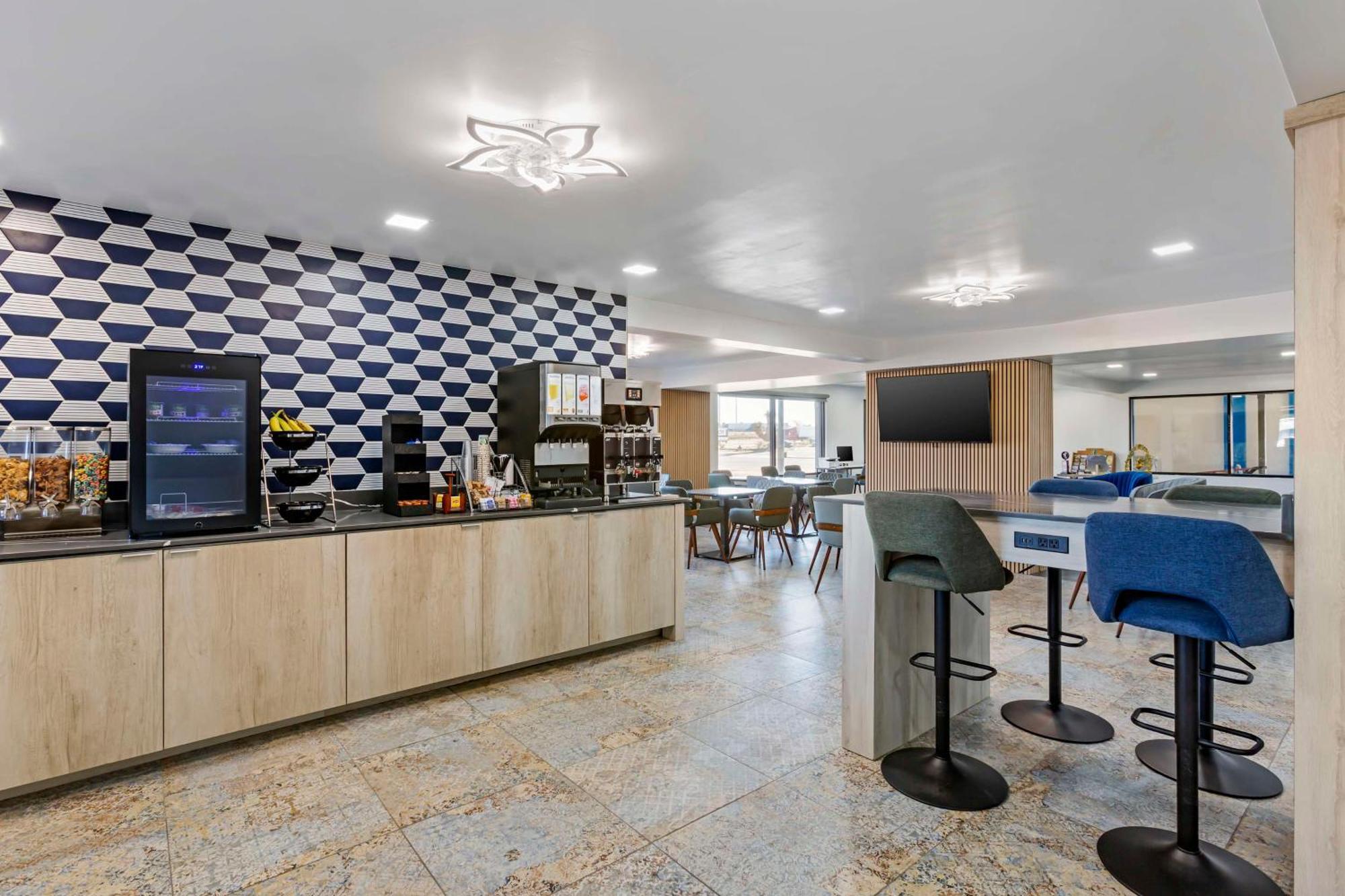 Hotel Blue 66, Bw Signature Collection Santa Rosa